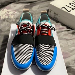Steve Madden sneakers